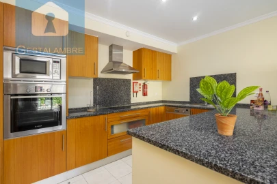 Apartamento T1 para Venda em Albufeira e Olhos de Água