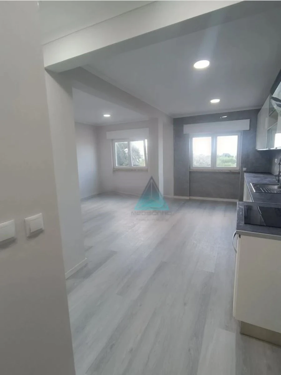 Apartamento T2 para Venda em Setubal (São Sebastião) Foto 2
