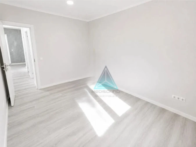 Apartamento T2 para Venda em Setubal (São Sebastião) Foto 5