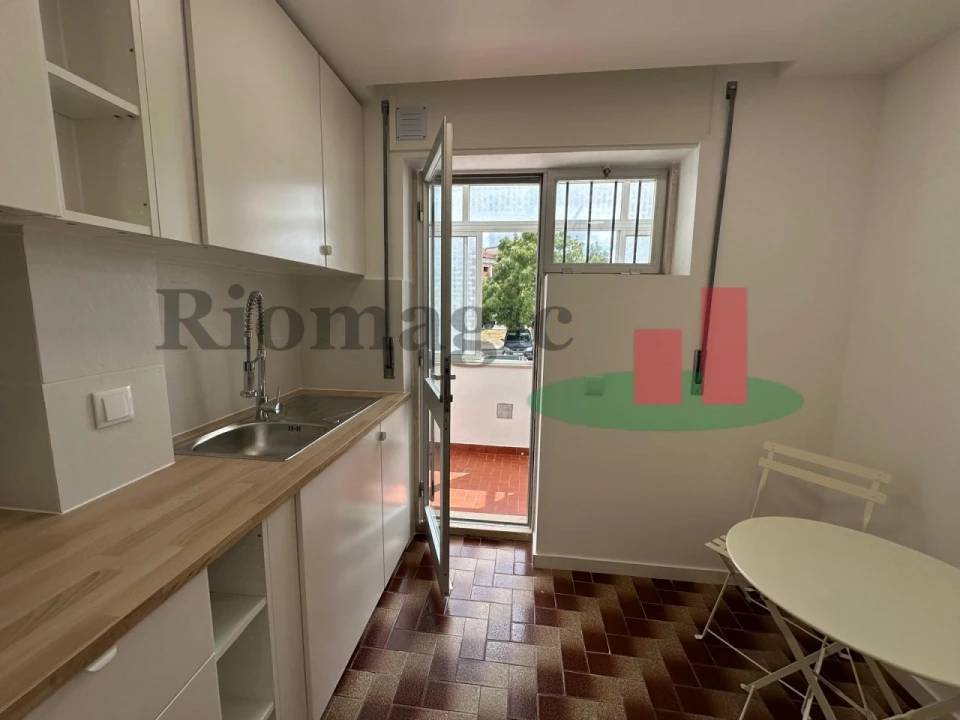 Apartamento T2 para Venda em Rio Maior Foto 5