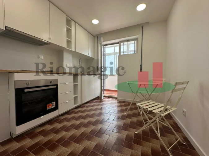 Apartamento T2 para Venda em Rio Maior Foto 2