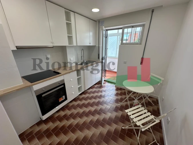 Apartamento T2 para Venda em Rio Maior Foto 3