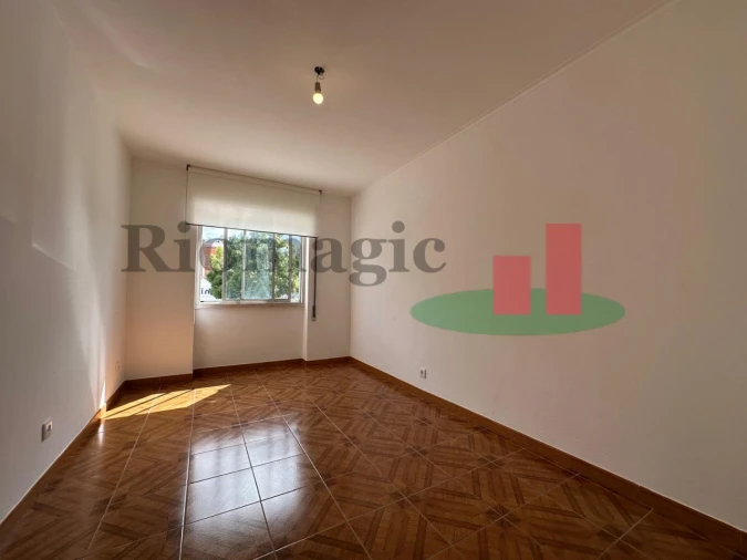 Apartamento T2 para Venda em Rio Maior Foto 10