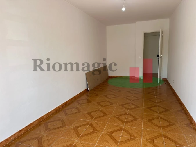 Apartamento T2 para Venda em Rio Maior Foto 11