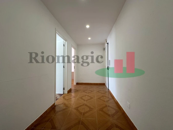 Apartamento T2 para Venda em Rio Maior Foto 13