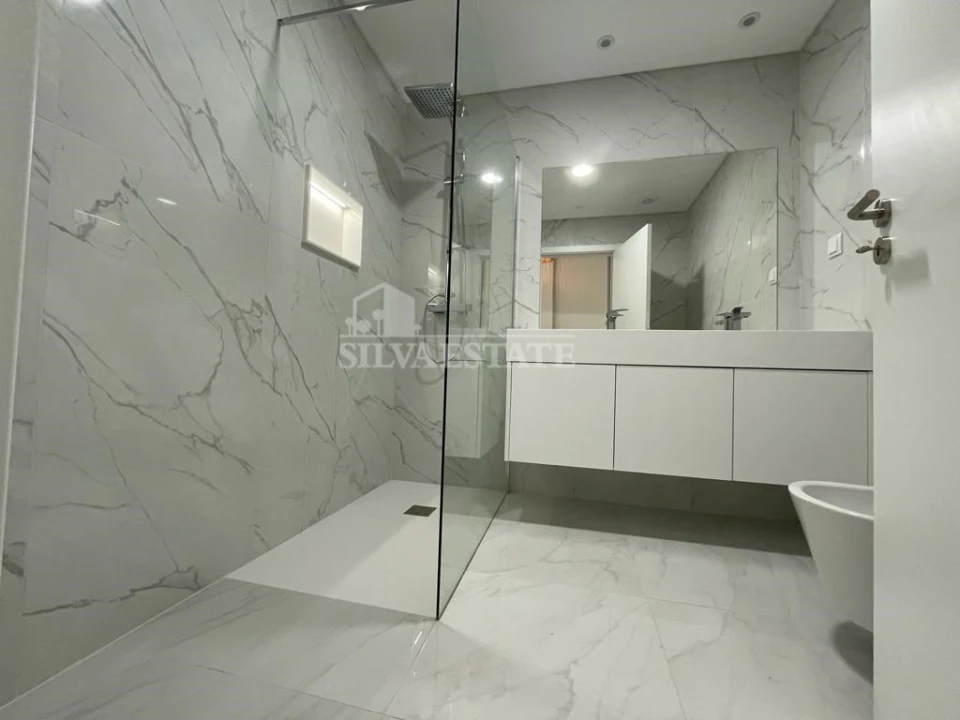 Apartamento T2 para Venda em Ribeira Brava Foto 16
