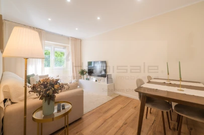 Apartamento T2 para Venda em Agualva e Mira-Sintra