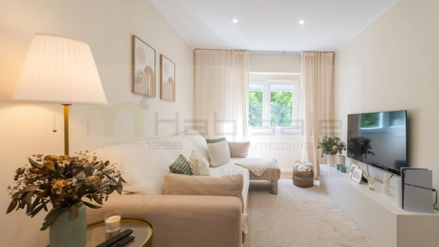 Apartamento T2 para Venda em Agualva e Mira-Sintra