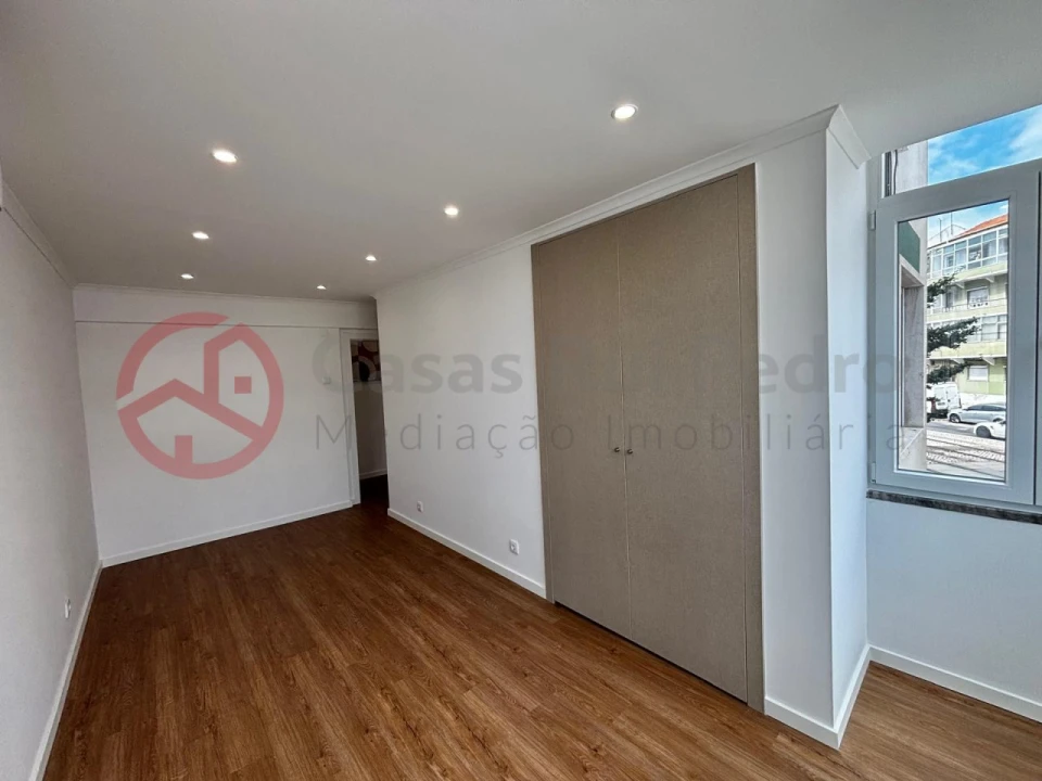 Apartamento T3 para Venda em Almada, Cova da Piedade, Pragal e Cacilhas Foto 18