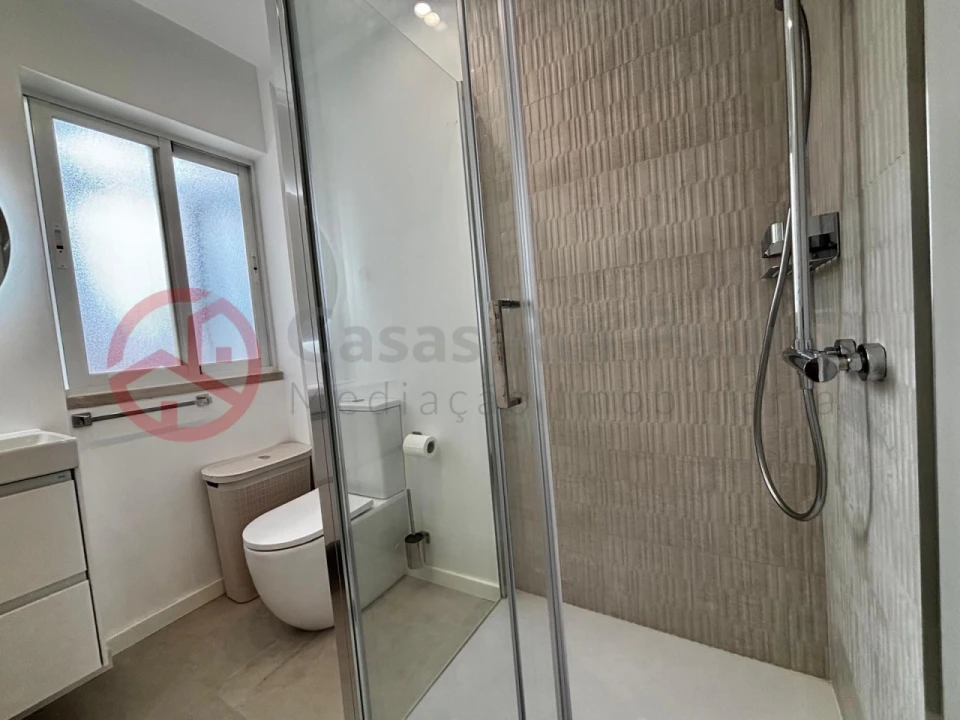 Apartamento T3 para Venda em Almada, Cova da Piedade, Pragal e Cacilhas Foto 20