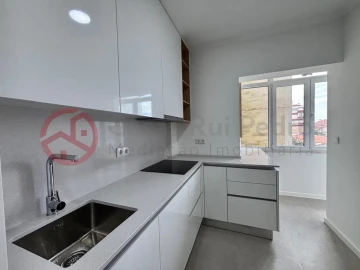 Apartamento T3 para Venda em Almada, Cova da Piedade, Pragal e Cacilhas