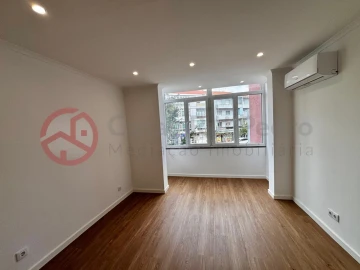 Apartamento T3 para Venda em Almada, Cova da Piedade, Pragal e Cacilhas