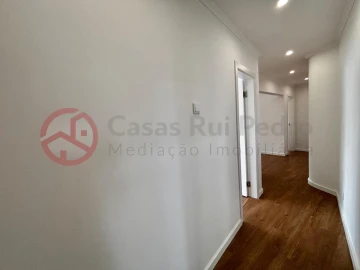 Apartamento T3 para Venda em Almada, Cova da Piedade, Pragal e Cacilhas