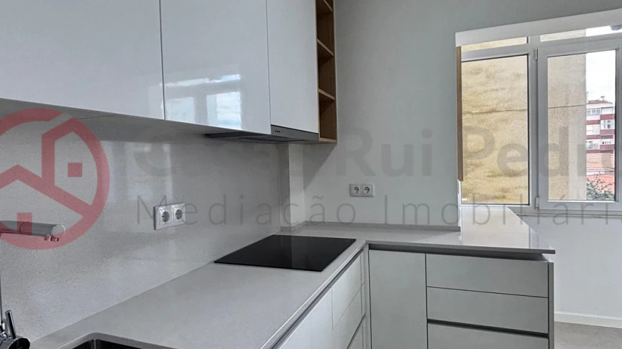 Apartamento T3 para Venda em Almada, Cova da Piedade, Pragal e Cacilhas