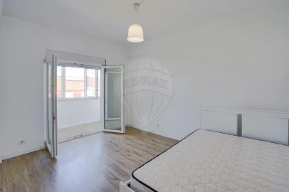 Apartamento T2 para Venda em Setubal (São Sebastião)