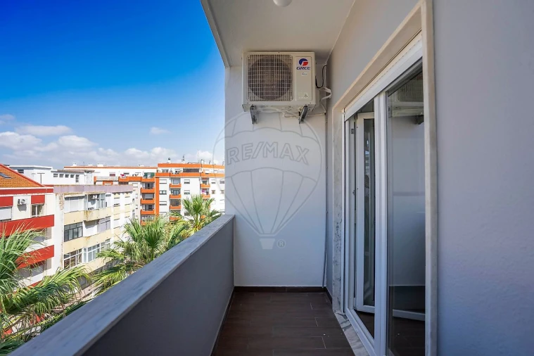 Apartamento T2 para Venda em Setubal (São Sebastião) Foto 25
