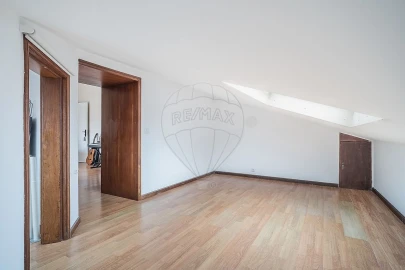 Apartamento T2 para Venda em Santa Marinha e São Pedro da Afurada