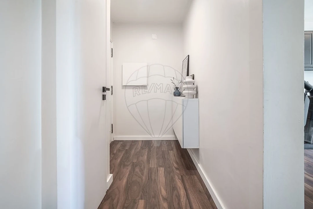 Apartamento T2 para Venda em Santa Marinha e São Pedro da Afurada Foto 3