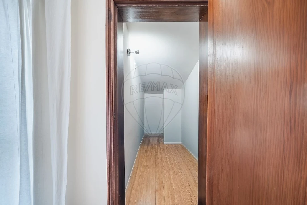 Apartamento T2 para Venda em Santa Marinha e São Pedro da Afurada Foto 1