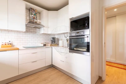 Apartamento T3 para Venda em Algés, Linda-A-Velha e Cruz Quebrada-Dafundo