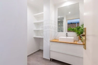 Apartamento T3 para Venda em Algés, Linda-A-Velha e Cruz Quebrada-Dafundo