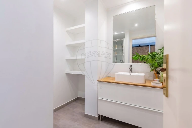 Apartamento T3 para Venda em Algés, Linda-A-Velha e Cruz Quebrada-Dafundo Foto 9