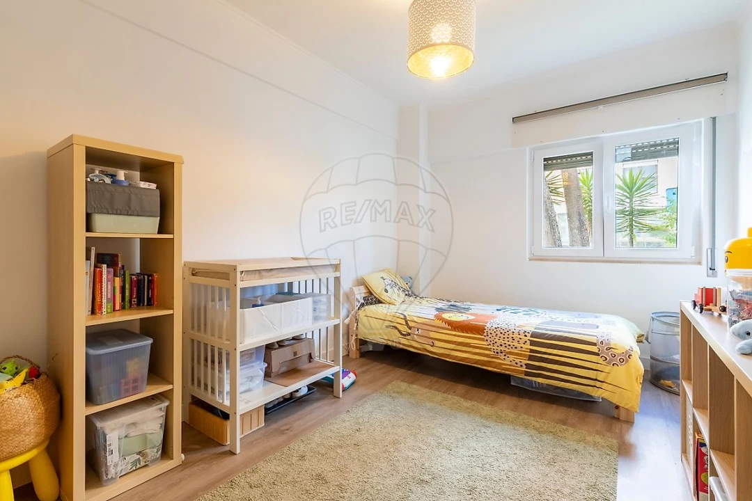 Apartamento T3 para Venda em Algés, Linda-A-Velha e Cruz Quebrada-Dafundo Foto 17
