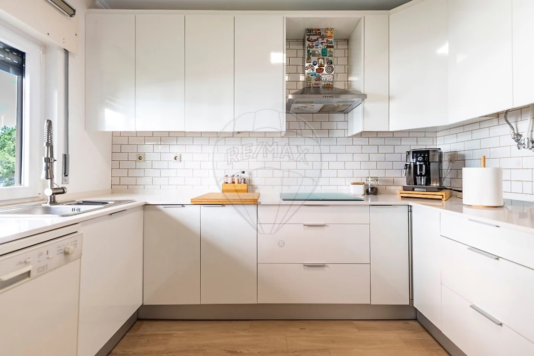Apartamento T3 para Venda em Algés, Linda-A-Velha e Cruz Quebrada-Dafundo Foto 6