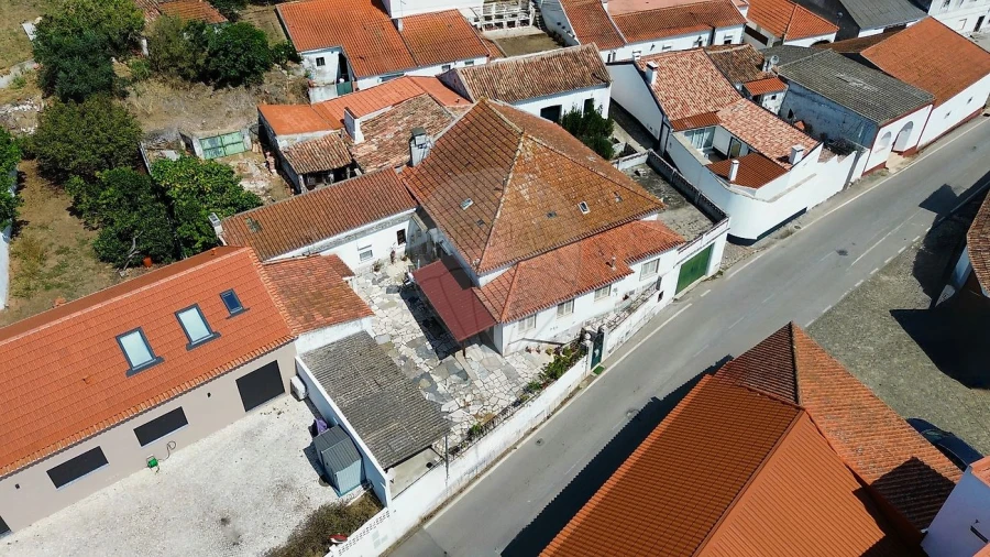 Moradia T5 para Venda em Azueira e Sobral da Abelheira Foto 3