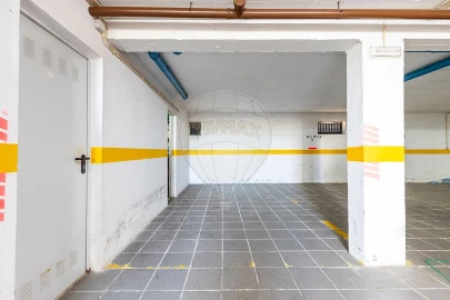 Apartamento T1 para Venda em Silveira