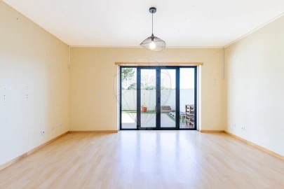 Apartamento T1 para Venda em Silveira
