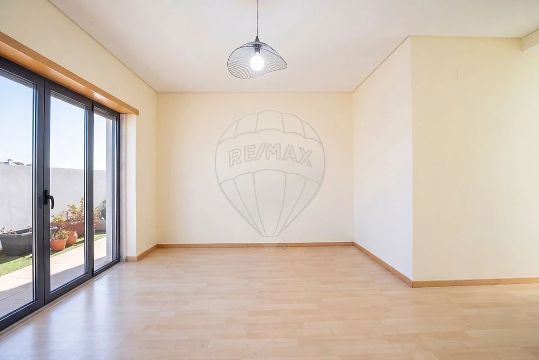 Apartamento T1 para Venda em Silveira Foto 1
