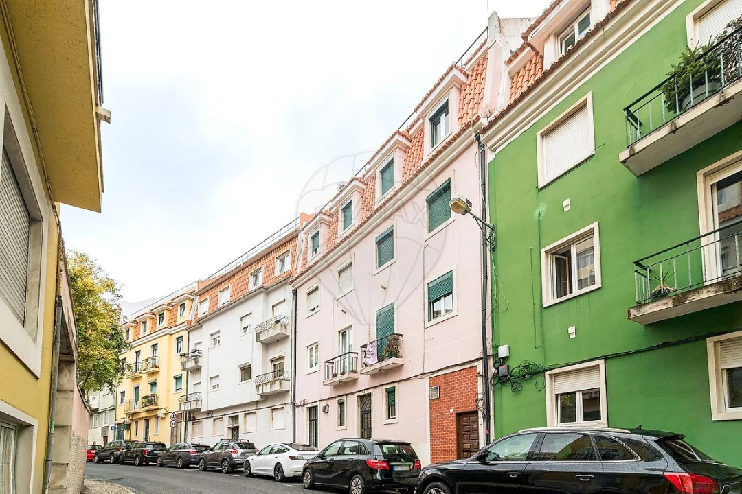 Apartamento T1 para Venda em Campo de Ourique Foto 5
