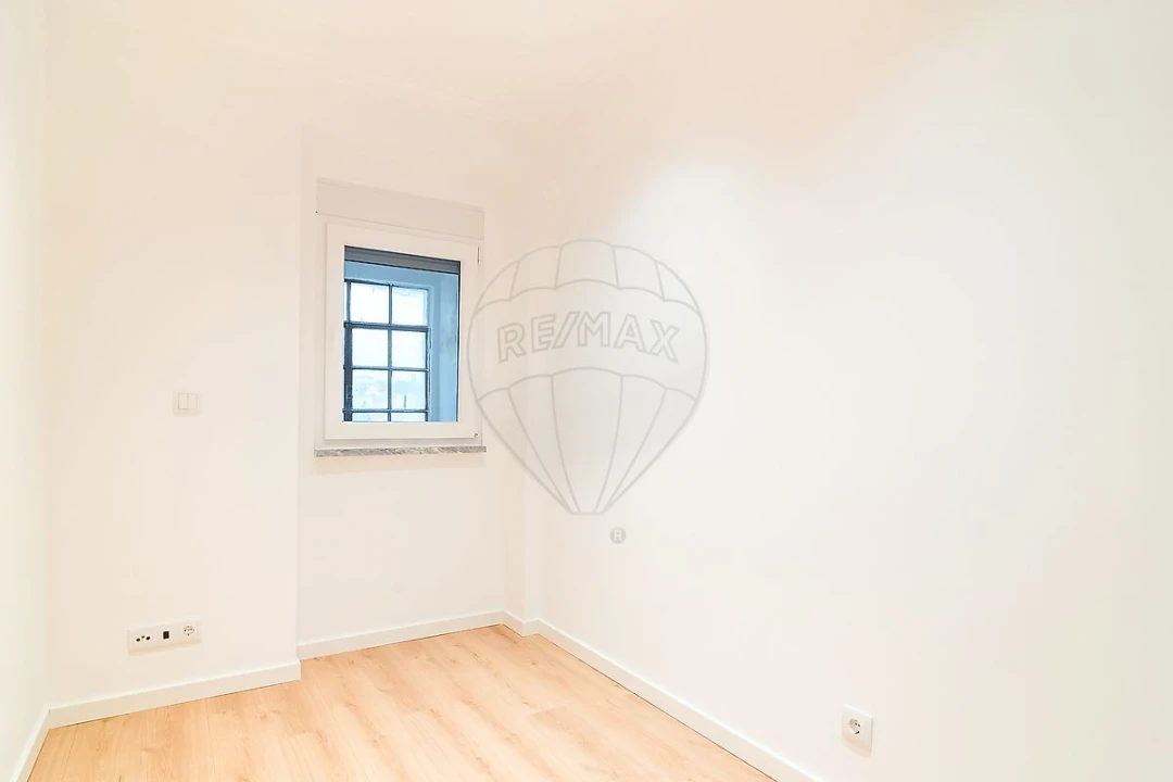 Apartamento T1 para Venda em Campo de Ourique Foto 8