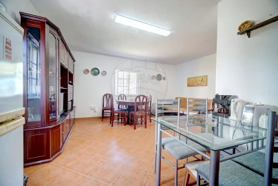 Moradia T1 para Venda em Santo Antão e São Julião do Tojal