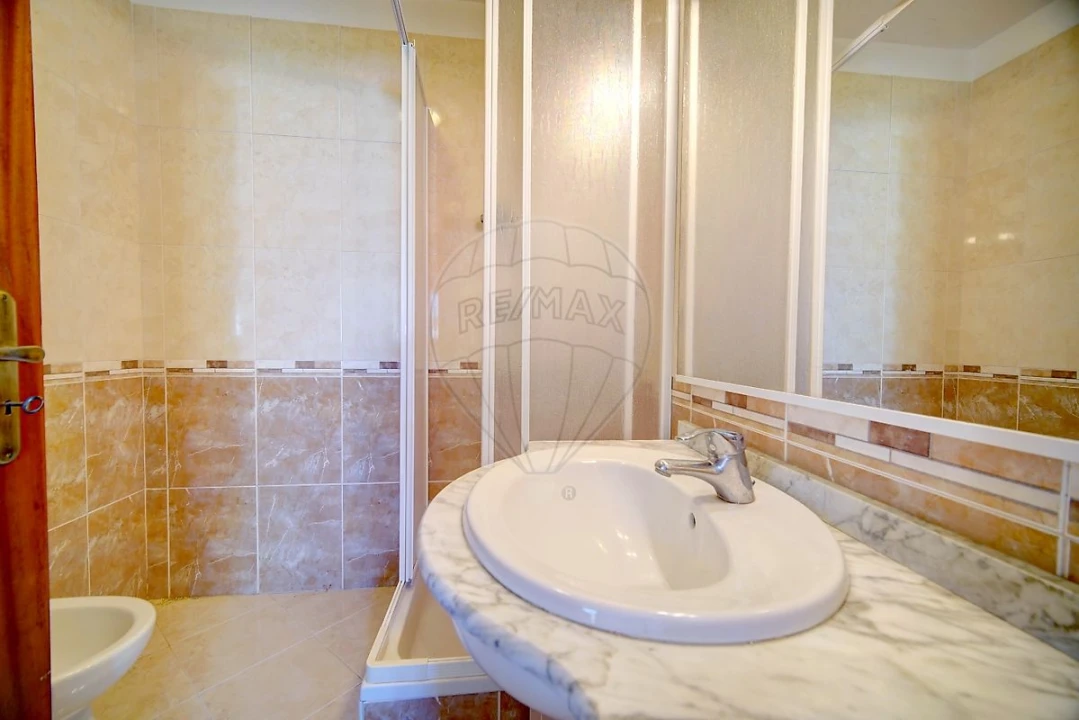 Moradia T1 para Venda em Santo Antão e São Julião do Tojal Foto 22