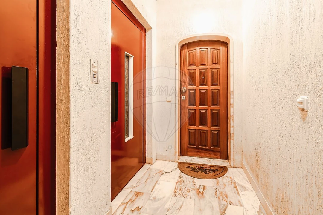Apartamento T3 para Venda em Póvoa de Santa Iria e Forte da Casa Foto 30