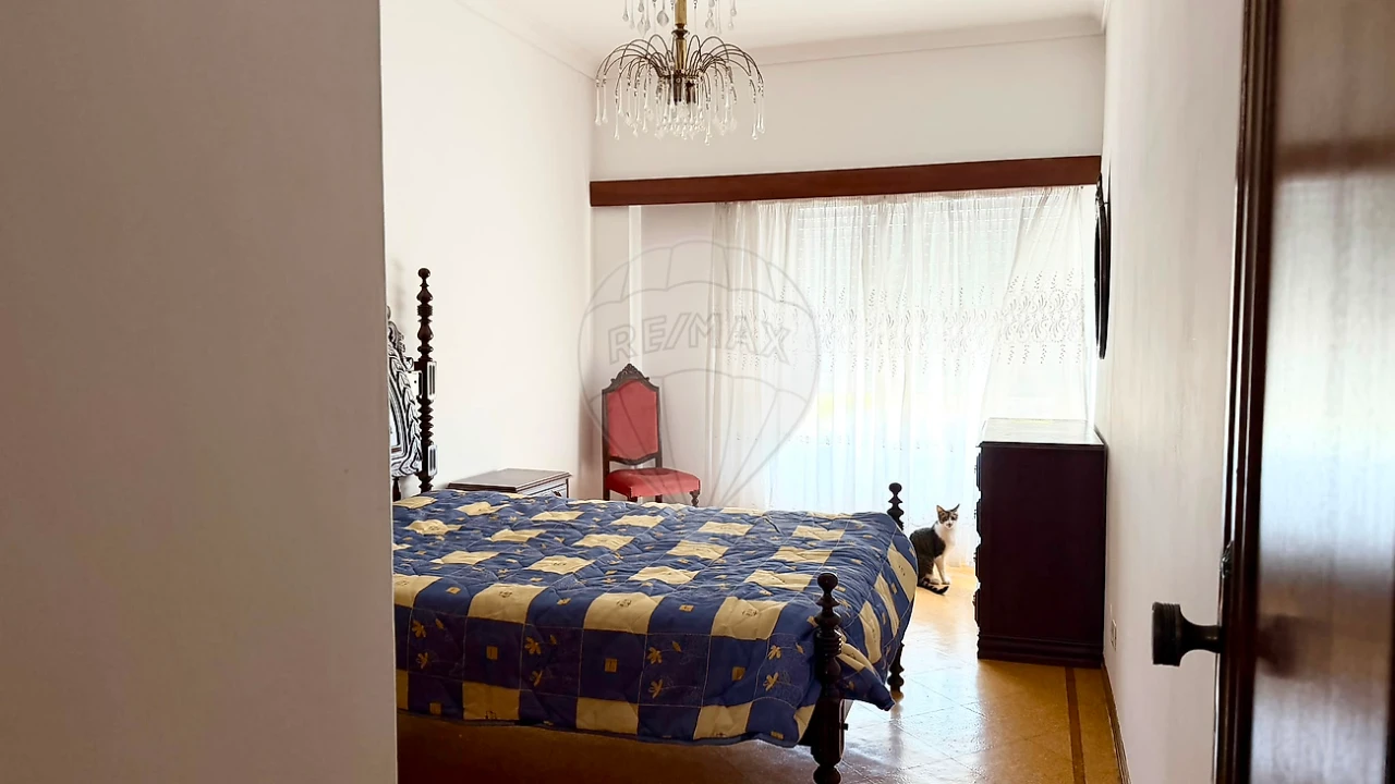 Apartamento T3 para Venda em Póvoa de Santa Iria e Forte da Casa Foto 5