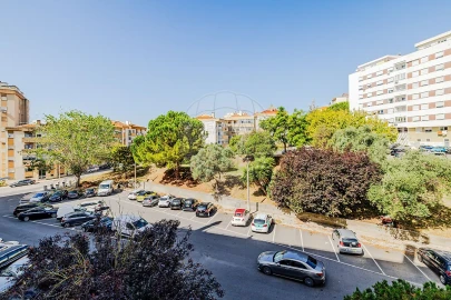 Apartamento T3 para Venda em Póvoa de Santa Iria e Forte da Casa