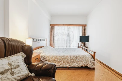 Apartamento T3 para Venda em Póvoa de Santa Iria e Forte da Casa