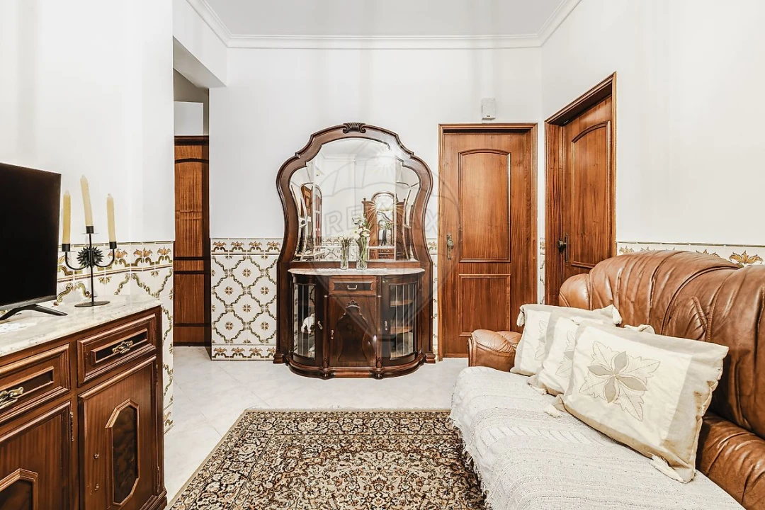 Apartamento T3 para Venda em Póvoa de Santa Iria e Forte da Casa Foto 14