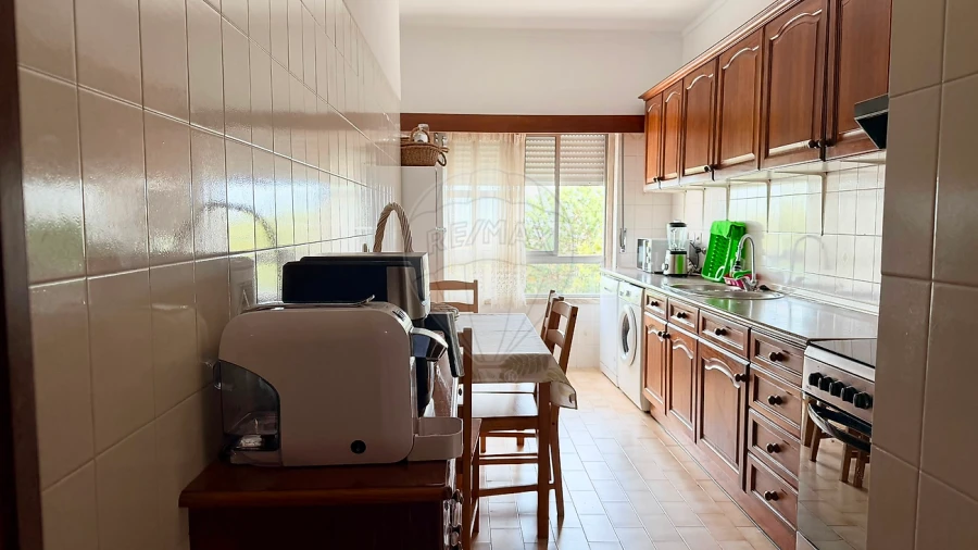 Apartamento T3 para Venda em Póvoa de Santa Iria e Forte da Casa Foto 3