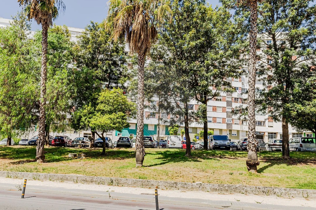 Apartamento T3 para Venda em Póvoa de Santa Iria e Forte da Casa Foto 35