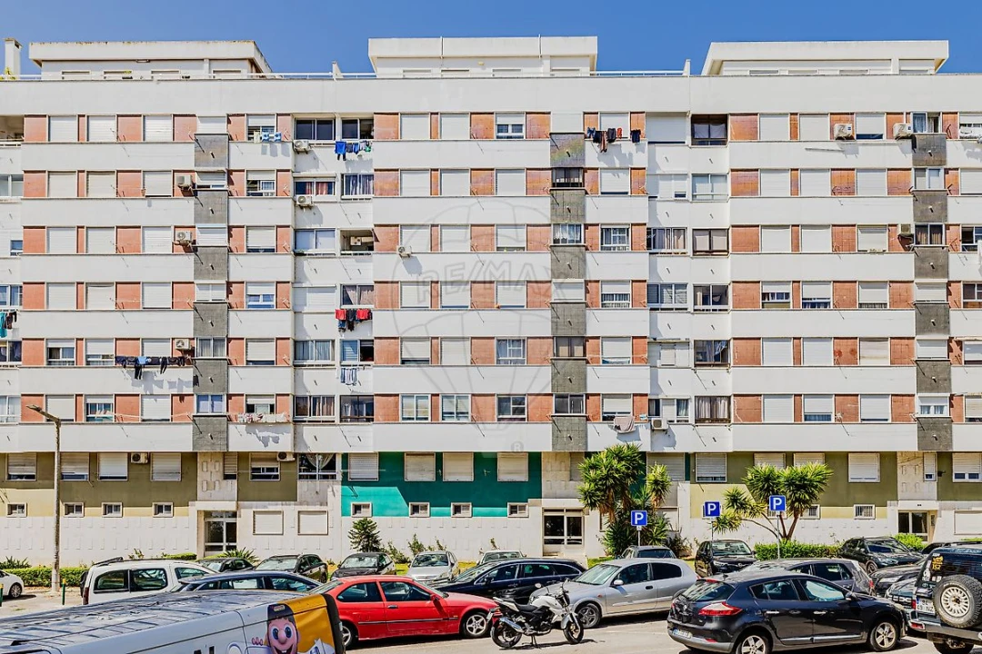 Apartamento T3 para Venda em Póvoa de Santa Iria e Forte da Casa Foto 33