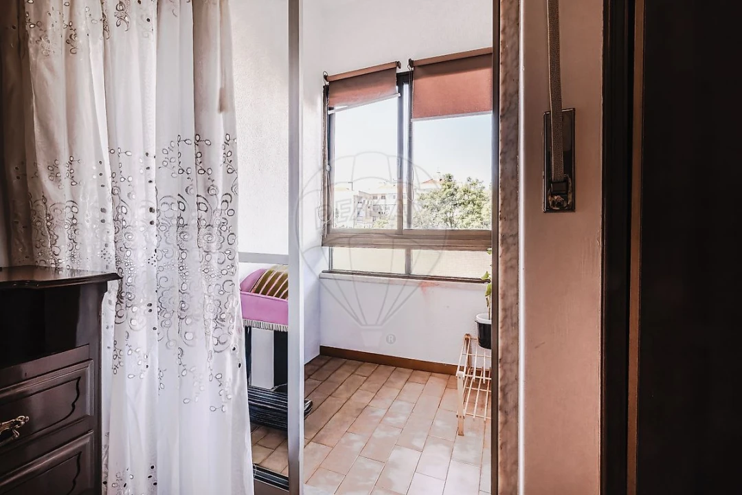 Apartamento T3 para Venda em Póvoa de Santa Iria e Forte da Casa Foto 18