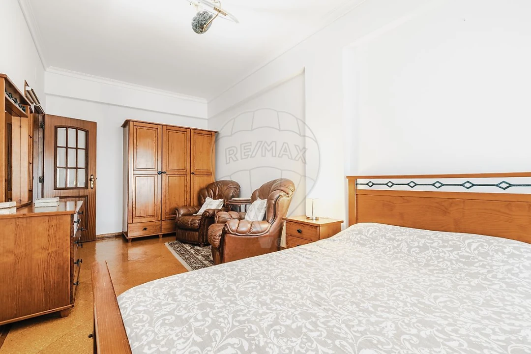 Apartamento T3 para Venda em Póvoa de Santa Iria e Forte da Casa Foto 5