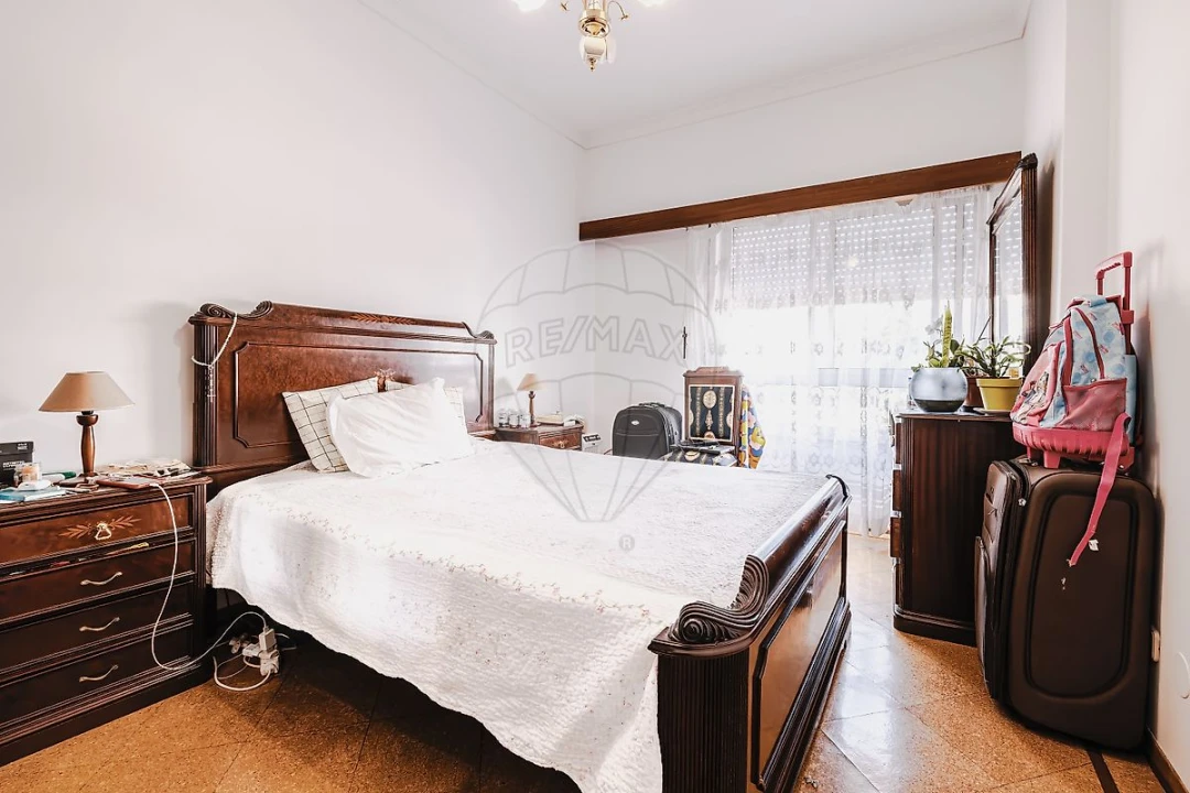 Apartamento T3 para Venda em Póvoa de Santa Iria e Forte da Casa Foto 23