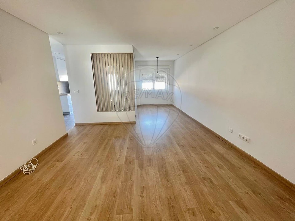 Apartamento T2 para Arrendamento em Moscavide e Portela Foto 8