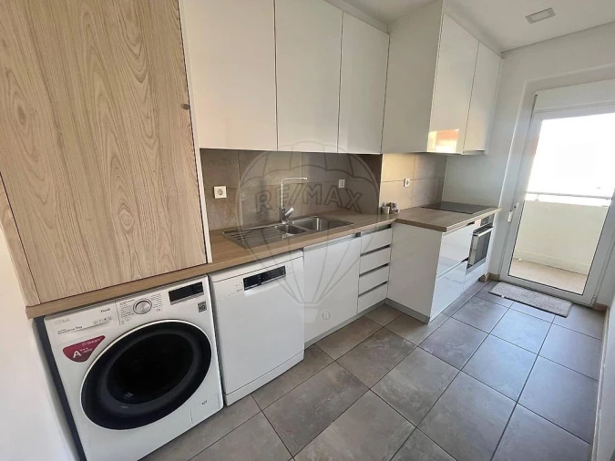 Apartamento T2 para Arrendamento em Moscavide e Portela Foto 4