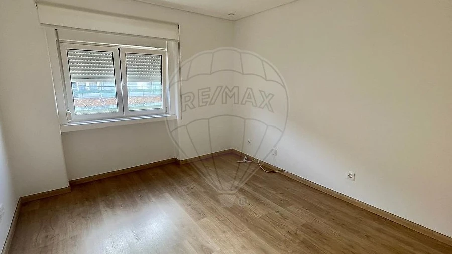 Apartamento T2 para Arrendamento em Moscavide e Portela